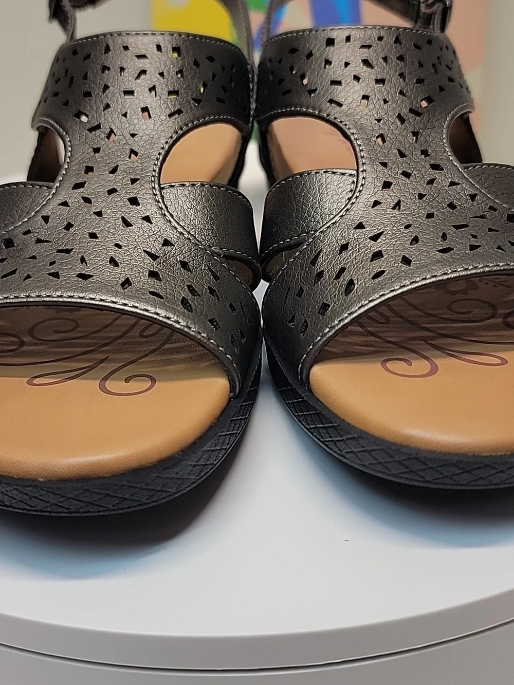 EASY STREET NEW IN BOX SZ 7 PEWTER SUMMER SANDALS